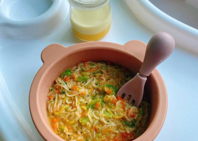 Cách làm bún rau củ cho bé